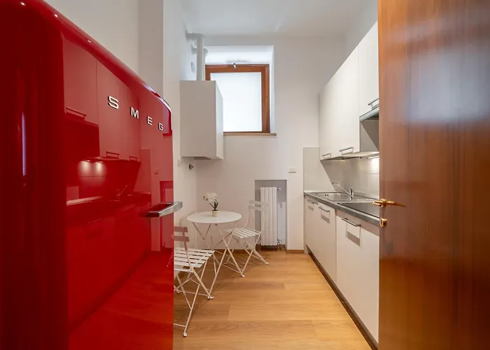 Casa Carlo Dietro L'arena * Verona